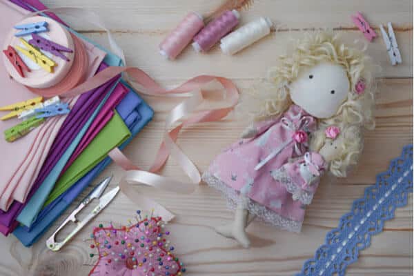 Victorian era make your own clothes peg doll craft